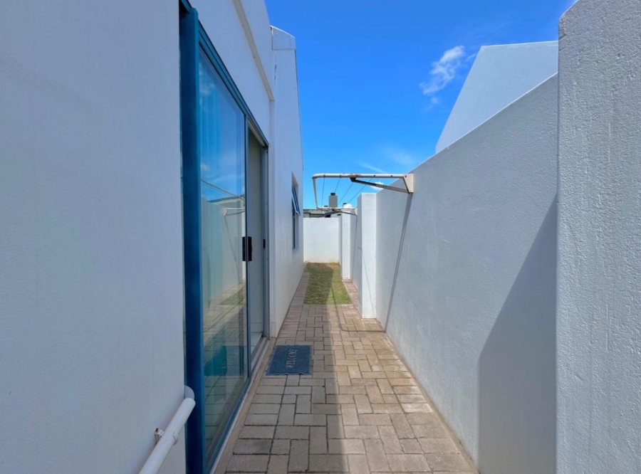 3 Bedroom Property for Sale in Blue Lagoon Western Cape